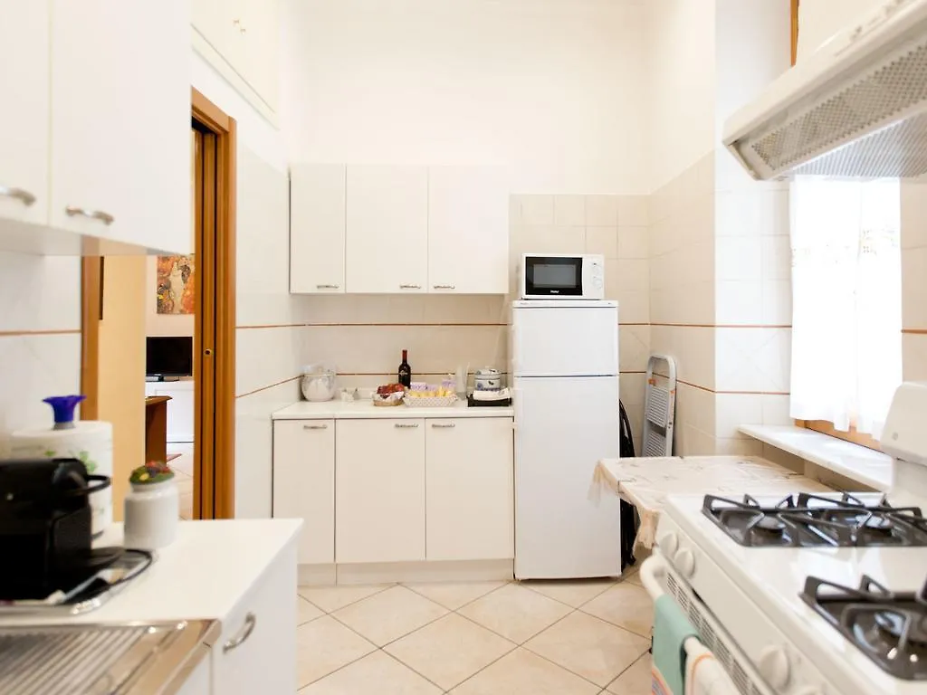 New Apartment Sistina Trevi-Spagna Rome Italy